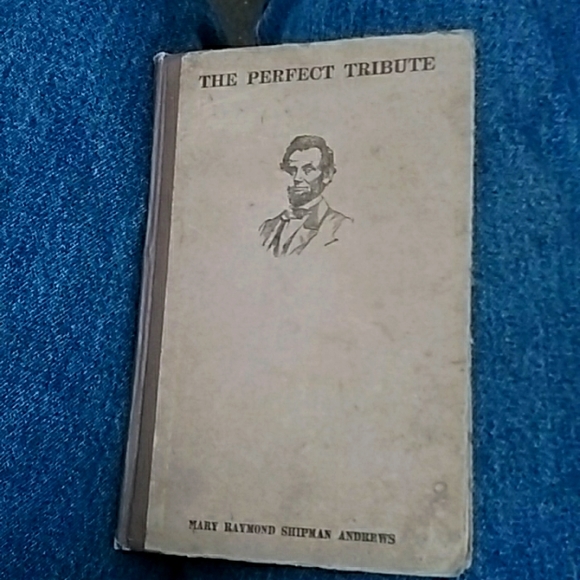 1911 "The Perfect Tribute" - Picture 1 of 10